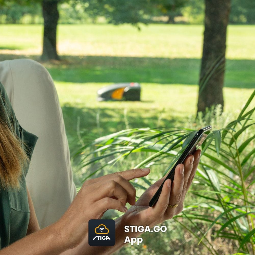 STIGA GPS Robotfűnyírók - STIGA Stig A 3000 GPS Robotfűnyíró  A STIGA STIG-A 3000 robotfűnyíró dolgozik a gyepen, amíg Ön éli az életét.  