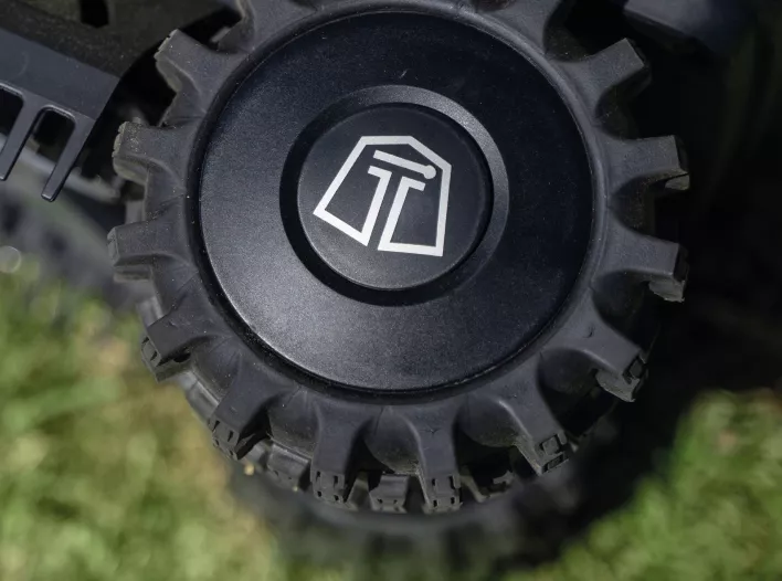 Techline robotfűnyírók - Techline NEXTTECH SX2 Robotfűnyíró Az új robotfűnyíró generáció legkisebbje Mini robotfűnyíró, amely még kevésbé terheli a környezetet, és a legfejlett 
