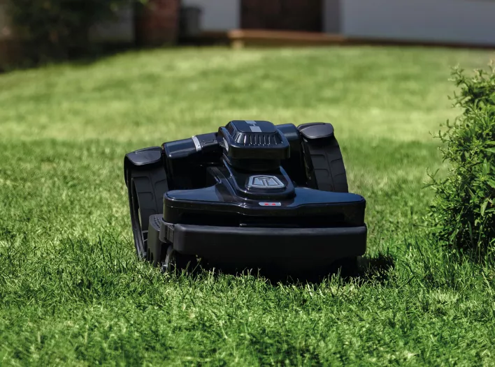 Techline robotfűnyírók - Techline NEXTTECH LX4 Robotfűnyíró Rugalmasság és technológia a legmagasabb szinten. A NEXTTECH L X4, egységet úgy tervezték, hogy a modularitás és a rugalmas h 